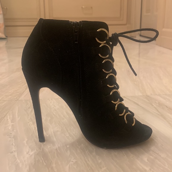 The Blonde Salad Peep Toe Booties in Black suede - Picture 3 of 6